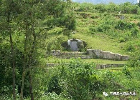 风水大师揭秘，古老智慧与现代洞察的融合——坟地风水解析视频